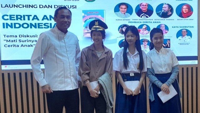 Kepala Dispusip Syaefuloh Hidayat Mengajak Anak-Anak Gemar Membaca Melalui Gerakan Literasi Jakarta 2025