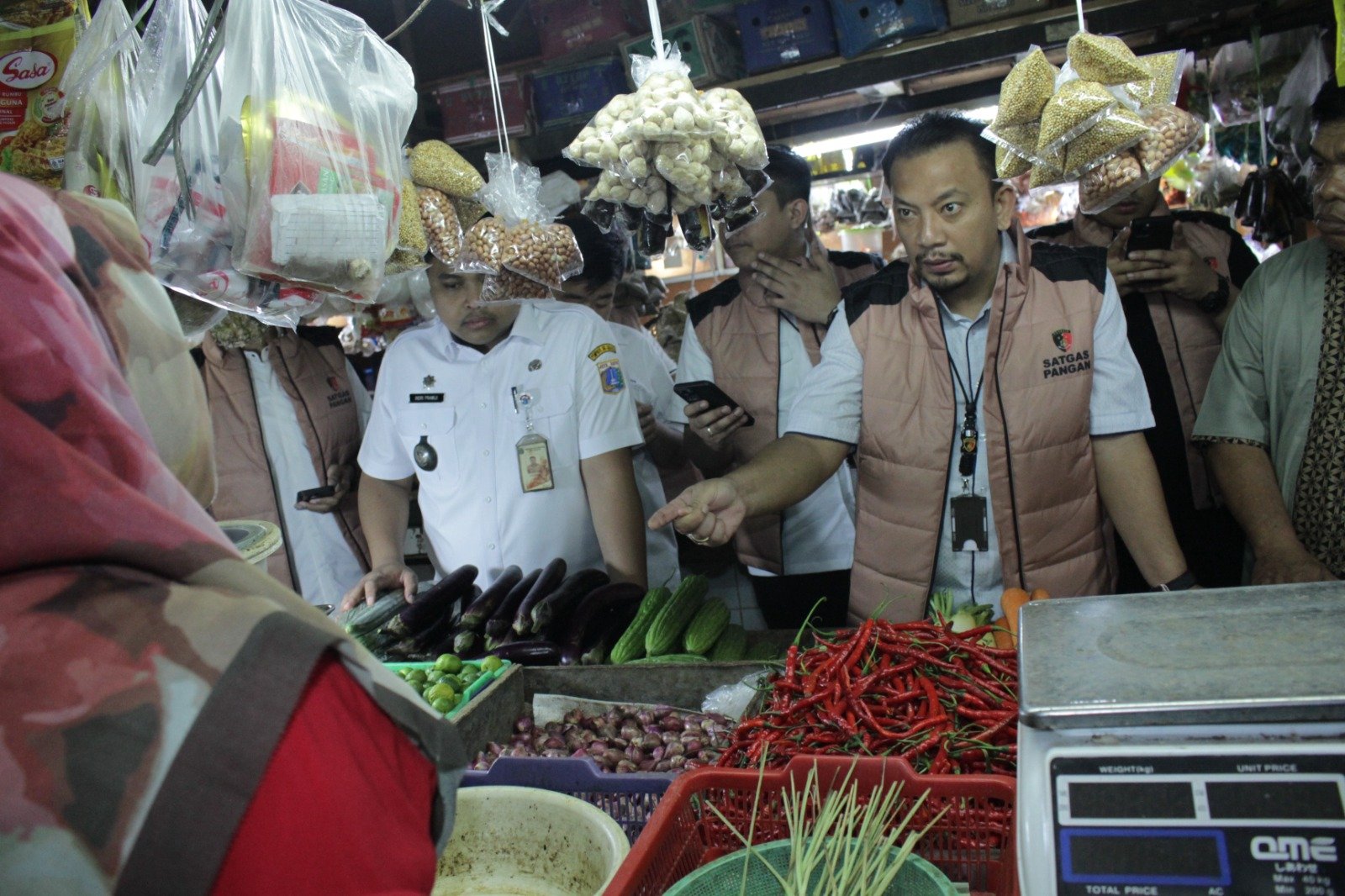 Satgas Pangan Polres Metro Jakarta Barat Sidak Pasar, Pastikan Stok Aman dan Harga Stabil Jelang Lebaran