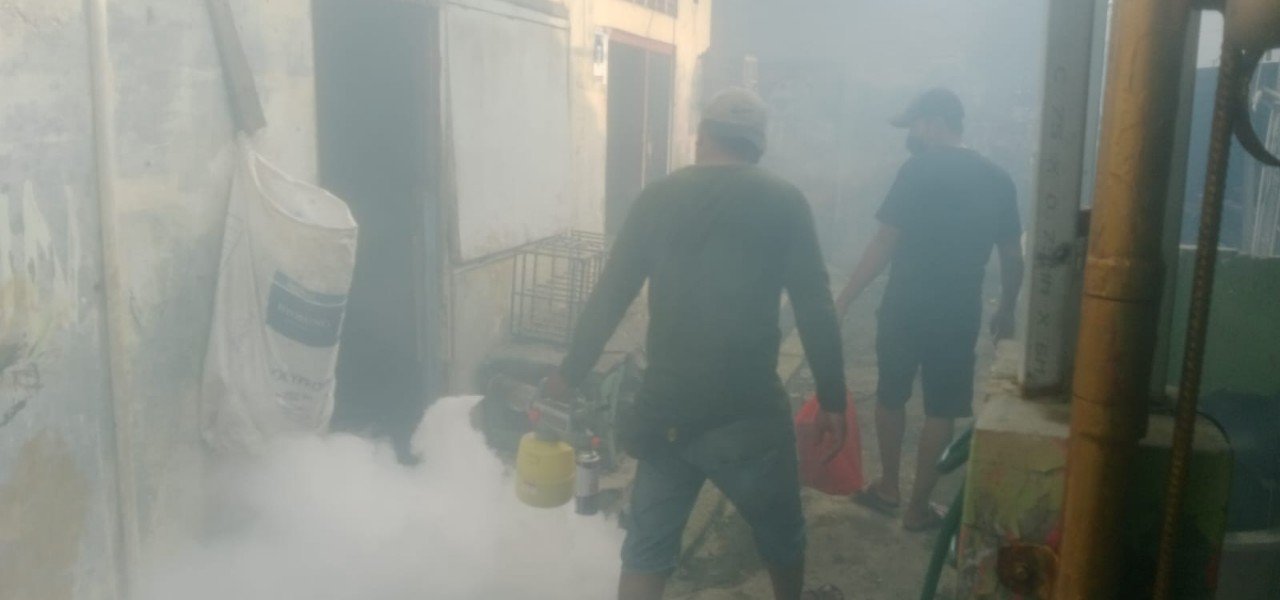 Lurah Dadap dan Camat Kosambi Tunjukkan Kepedulian Lewat Fogging