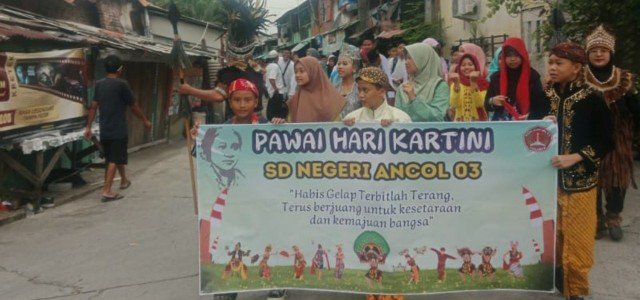 SD Negeri Ancol 03 Gelar Karnaval & Fashion Show Hari Kartini 2025