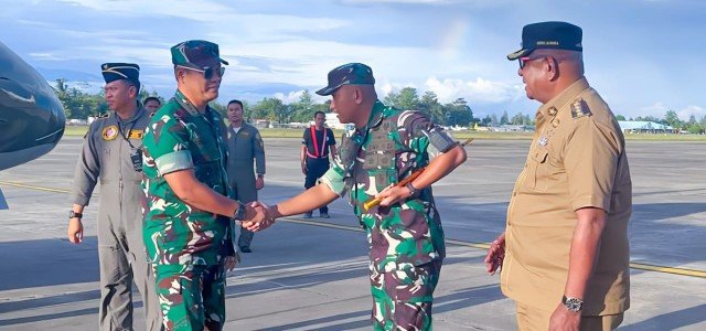 Dandim 1710/Mimika Sambut Kunker Wakasad di Kabupaten Mimika