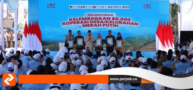 Panglima TNI Dampingi Presiden RI Luncurkan 80.000 Koperasi Desa Merah Putih
