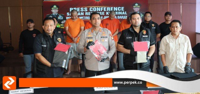 Satreskrim Polres Jakbar Bekuk 4 Spesialis Pembobol Minimarket di Kembangan