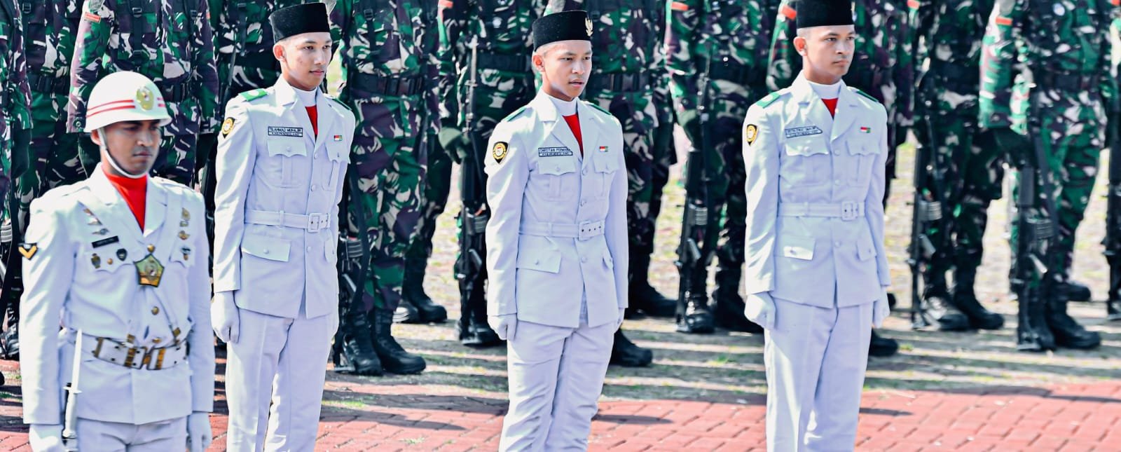 HUT Ke-80 RI, Siswa SMA Presiden 2 Tanjung Lesung, Christian Permana Terpilih Sebagai Pengibar Bendera
