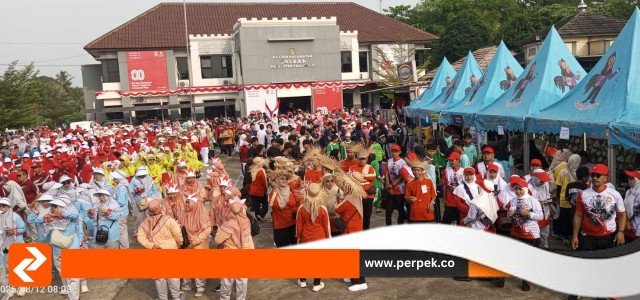 Ribuan Warga Antusias Ikuti Jalan Indah HUT RI ke-80 di Kecamatan Solear