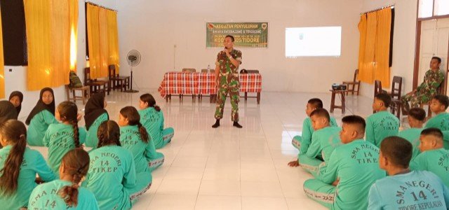 Satgas TMMD ke-126 Berikan Penyuluhan Bahaya Radikalisme dan Terorisme kepada Siswa SMA