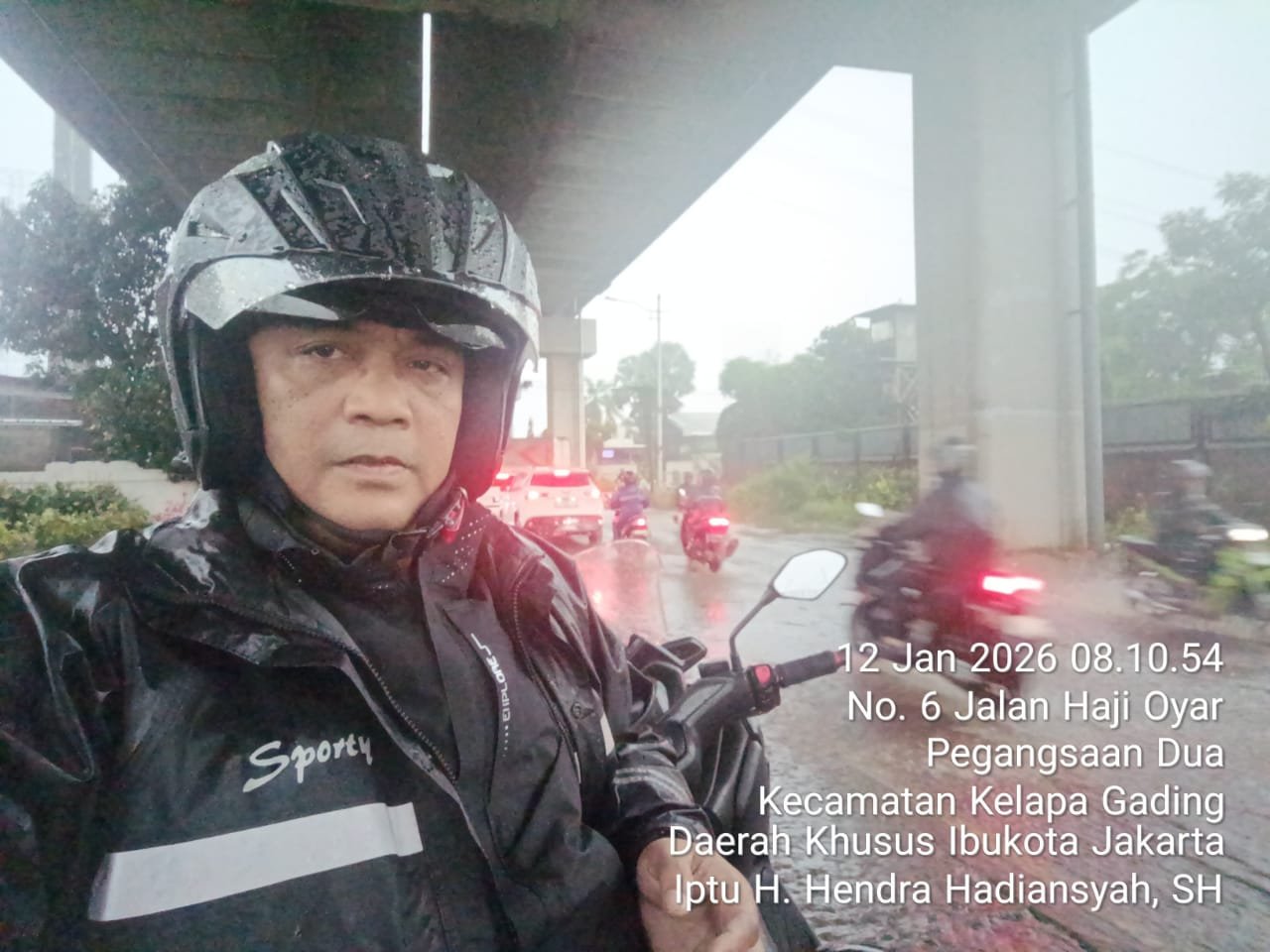 Polsek Kelapa Gading Lakukan Monitoring Genangan Air dan Pompa Air Akibat Hujan Lebat