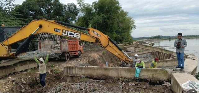 Hadapi Dinamika Alam Bengawan Solo, PU SDA dan Kontraktor Susun Perbaikan Lanjutan