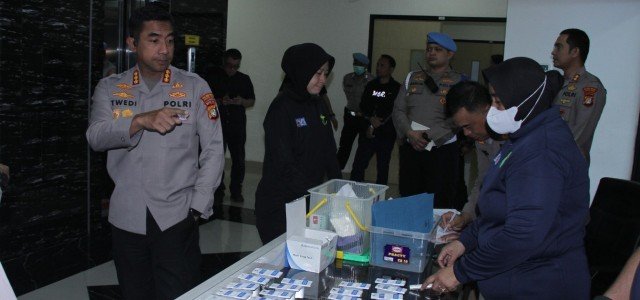 Polres Metro Jakbar Gelar Tes Urine Mendadak, 77 Personel ini hasilnya