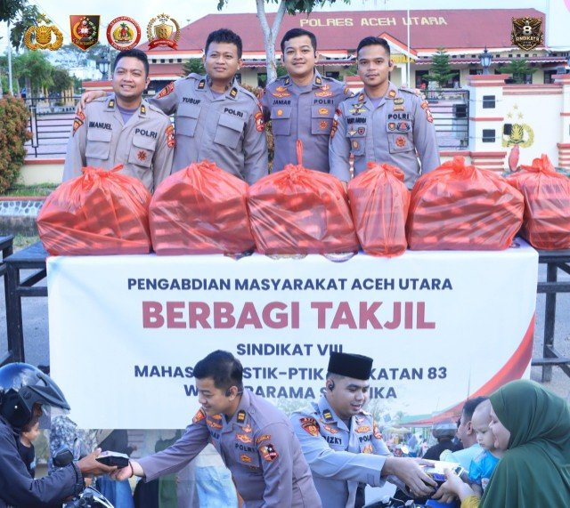 Berbagi di Bulan Penuh Berkah: Mahasiswa STIK Angkatan 83/WPS Gelar Bagi Ta’jil di Aceh Utara