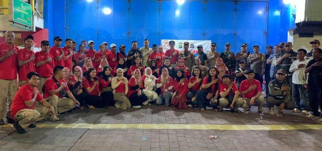 Polsek Tambora Gelar Ngopi Kamtibmas di RW 07 Angke, Bahas Begal hingga Penipuan Investasi