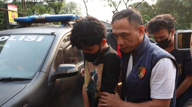 Rampas Motor dan HP Korban dengan Modus Fitnah, Tiga Pelaku Dibekuk Polsek Cengkareng
