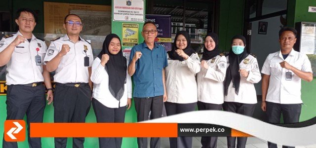 Layanan Eazy Passport di RW 012 Semanan Dapat Apresiasi Tinggi