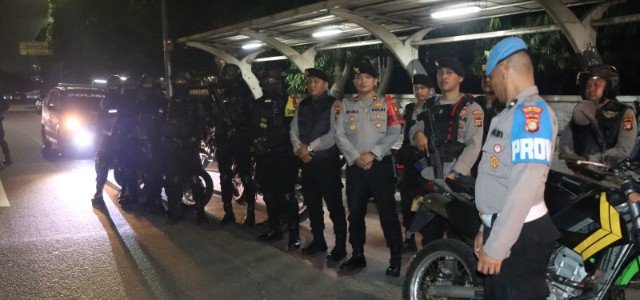 Jaga Kondusifitas, Polisi Sisir Titik Rawan Di Jakarta Barat Hingga Dini Hari