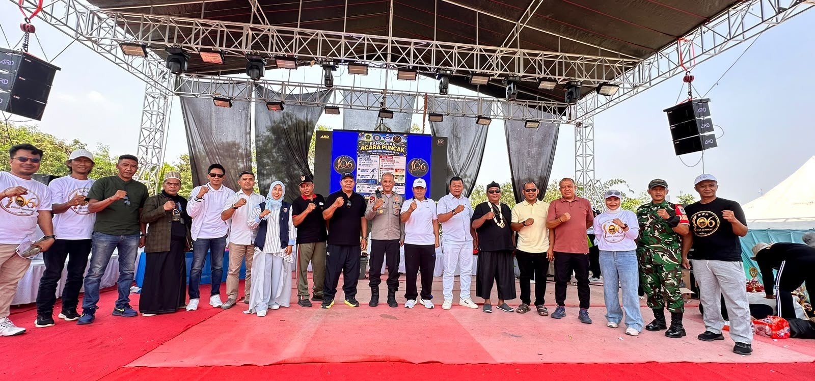 Gelorakan Semangat Desa Lumpang Gemilang, Ribuan Warga Parungpanjang Rayakan HUT ke-106