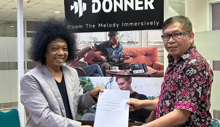 Gitaris Virtuoso Puguh Kribo Resmi Jalin Kerja Sama Endorsement dengan Donner