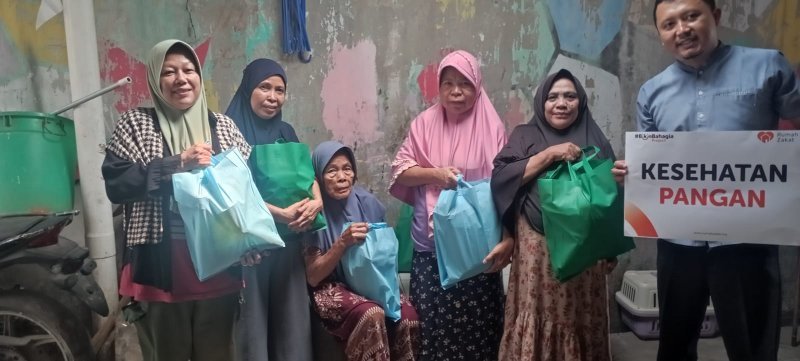 Berkah! Rumah Zakat dan FWJI Korwil Depok Salurkan Bantuan untuk Yatim dan Dhuafa